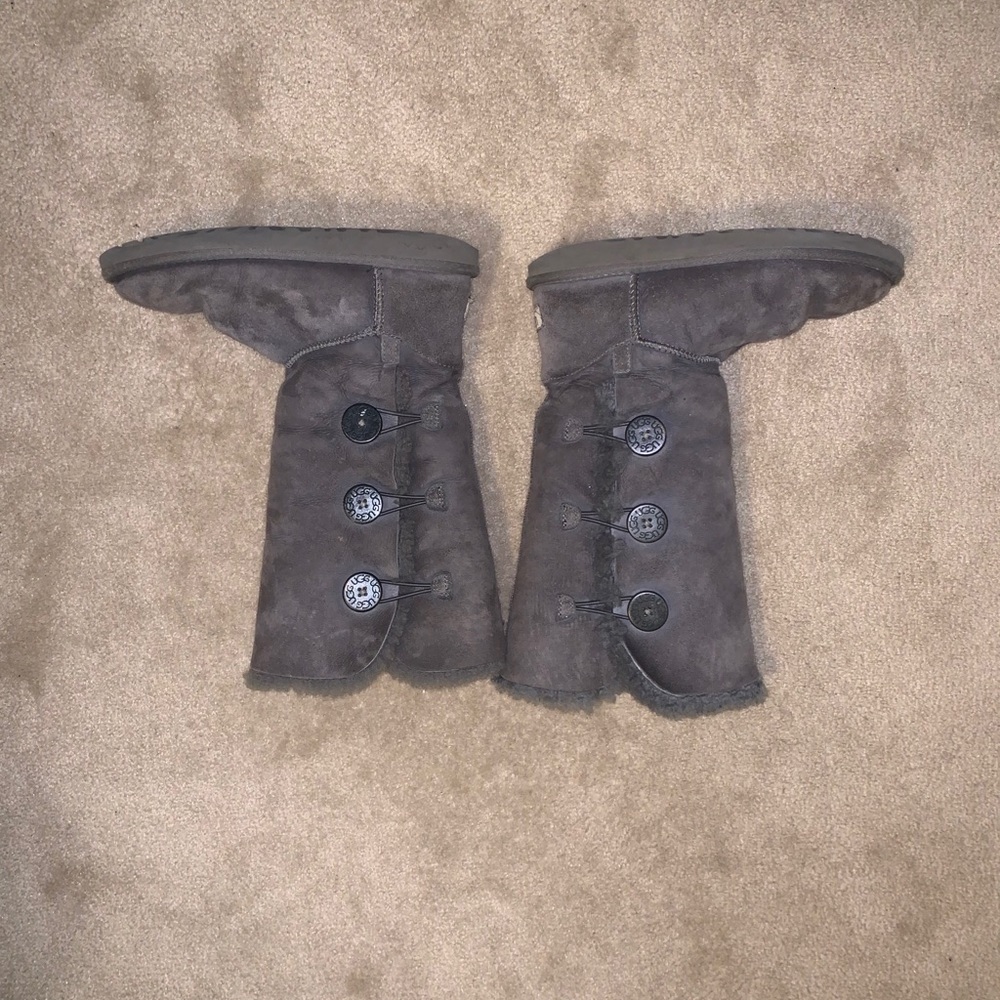 Ugg Bailey Button - image 4